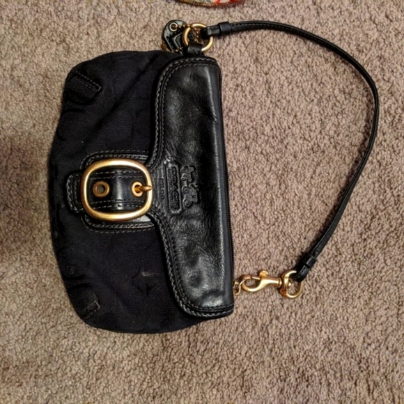 Coach Wrislet - Picture 3 of 7